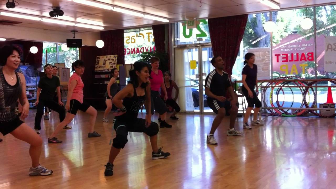 Zumba Roo - Jump in the Line...Calypso (Mega Mix 18)