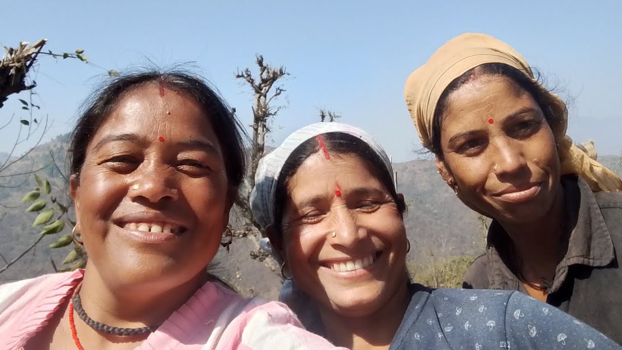 आज की दगड़ियों के साथ खूब मस्ती ##uttrakhand pahadi vlogs ##Uk Neelam Rawat 