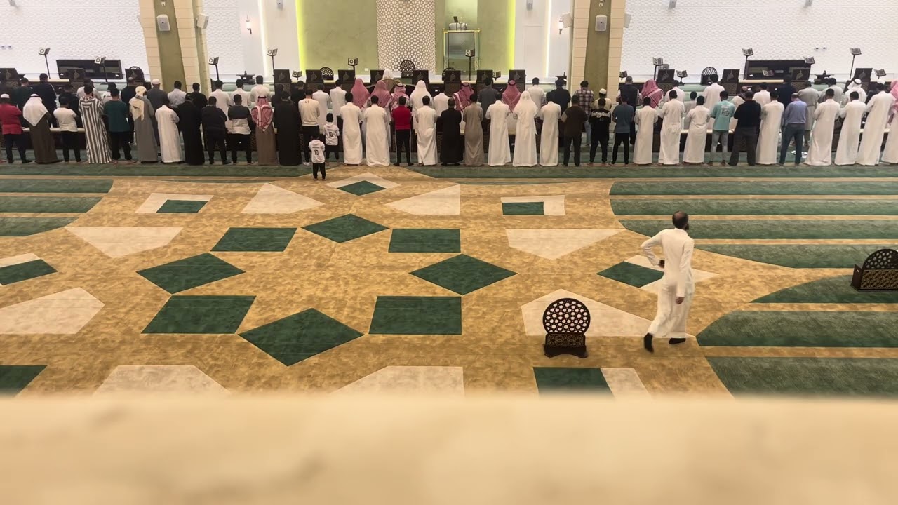 قِـرَاءة نَـجْـديَّـة لِـفوَاتِـح سورة فصلت من صلاة المغرب ٢٣ شَعـبـان ١٤٤٧هـ الشيخ د.⁧‫أنس الميمان‬