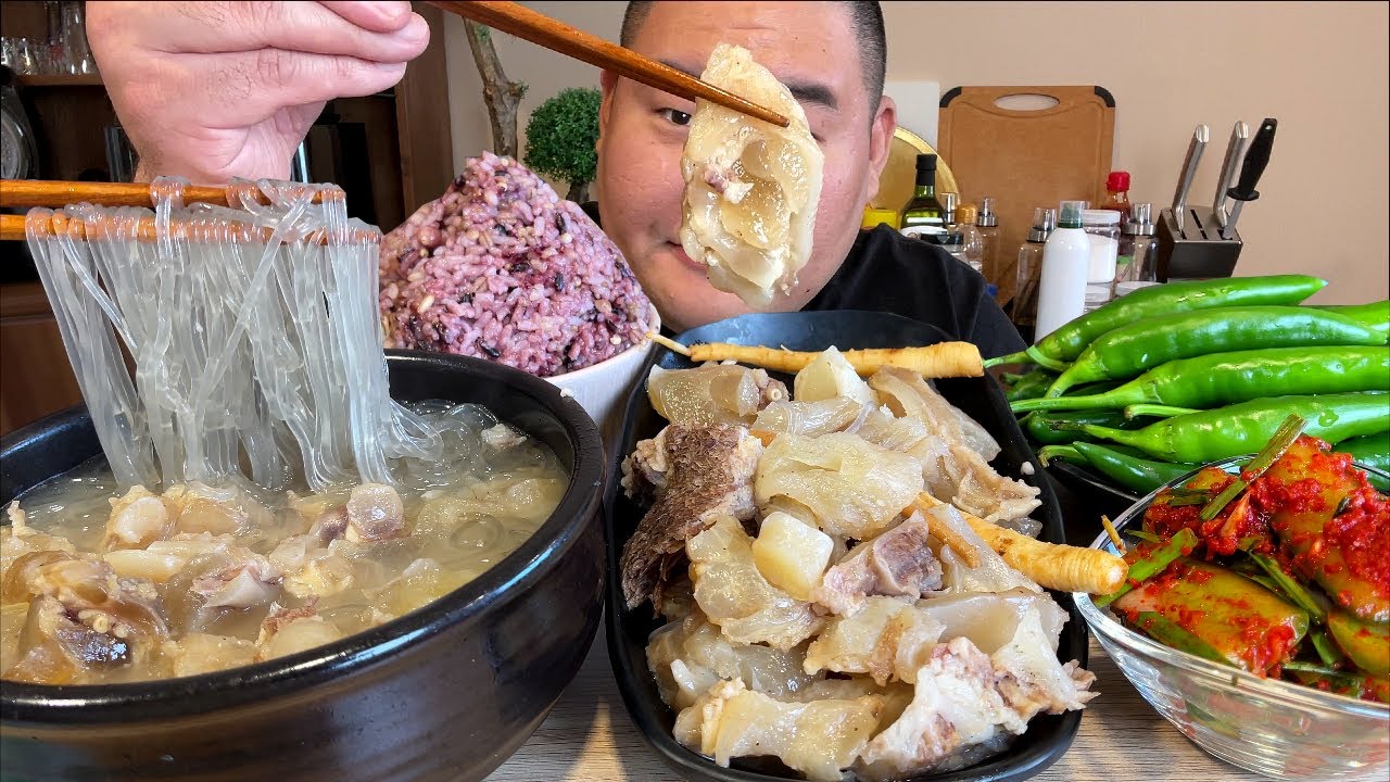 ' 도가니탕 + 도가니,스지수육 ' 고기가 많아야 국밥이다 라고 배웠습니다. MUKBANG