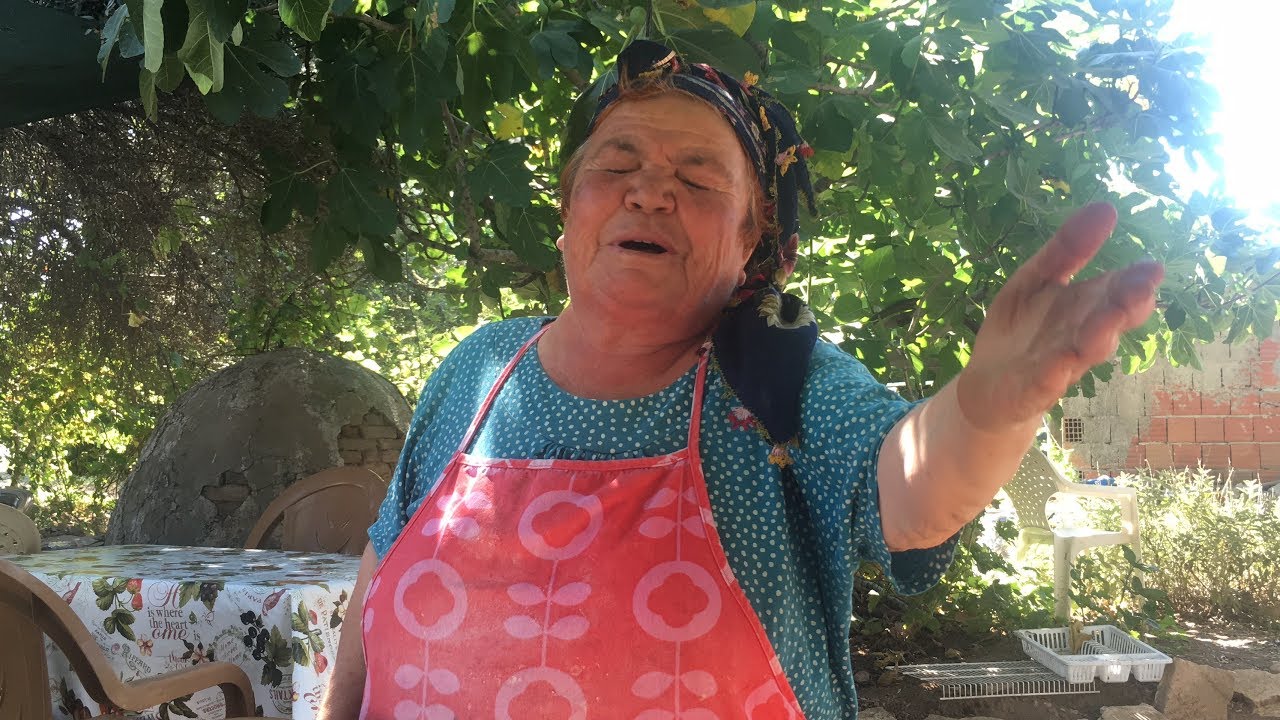 İZMİR'DEKİ EN İYİ GÖZLEMECİ (Gözlemeci Emine Bacı)