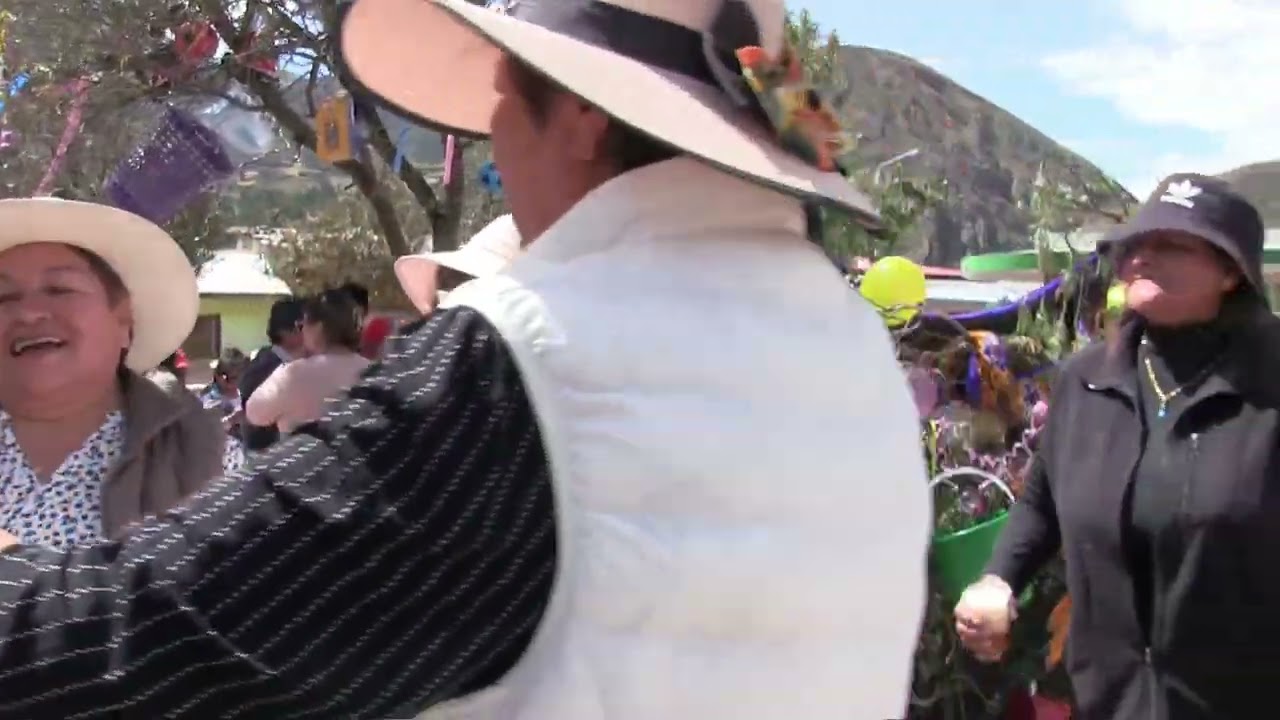 FIESTA EN HONOR A SAN MIGUEL ARCANGEL DE MOYA HVCA. 2025 MAYORDOMO RENIG POMA TICONA Y PADRES VOL.17