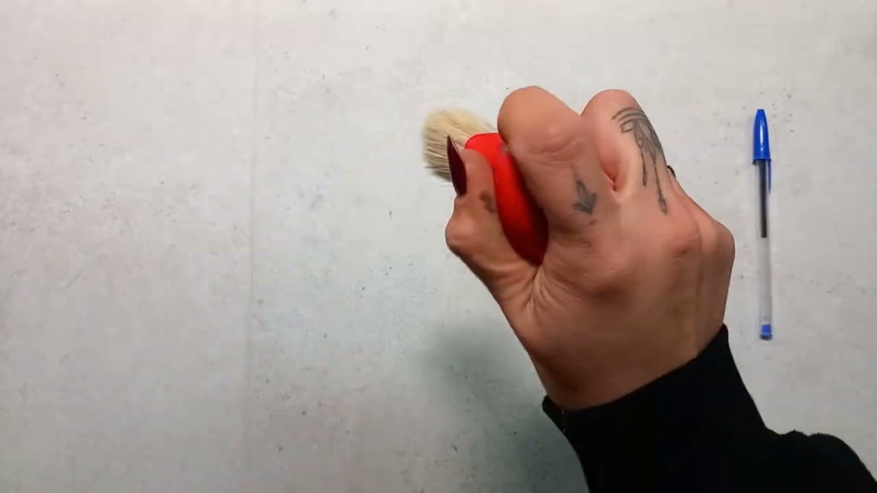 Pincel grueso con mango