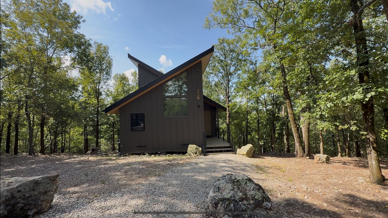 In the Trees: Hot Springs, AR | Cabin Tour