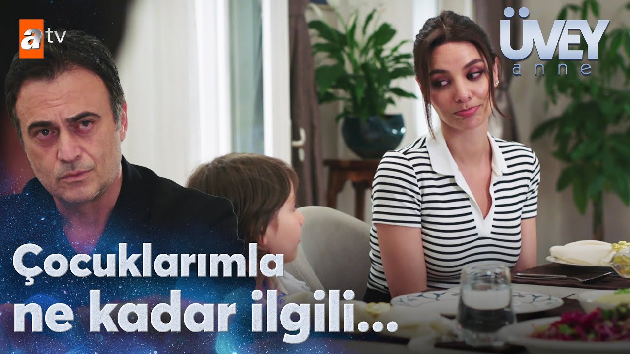 Sofrada Serap'ın yaptığı şirinlikler Faruk'un dikkatini çekti - Üvey Anne 1. Bölüm