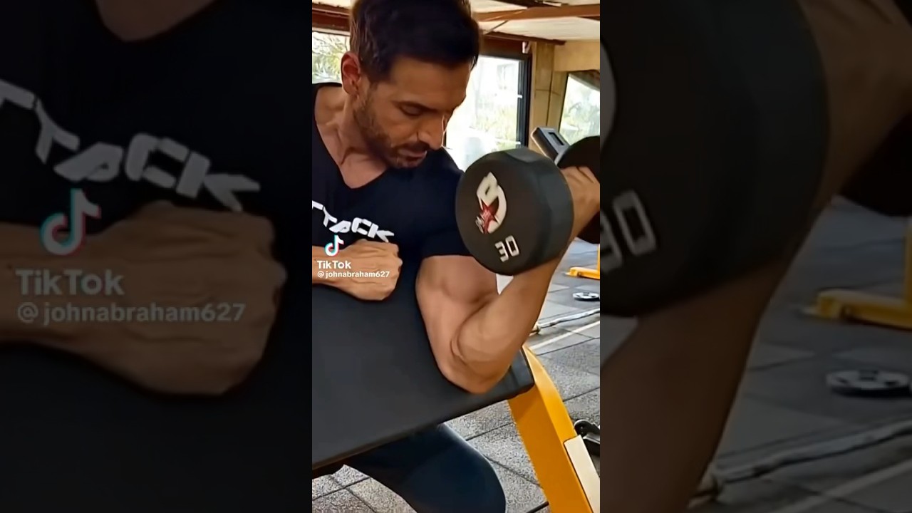 JOHN ABRAHAM GYM WORKOUT #johnabraham #john #workout #bicepscurls #biceps #bicepsexercises #viral