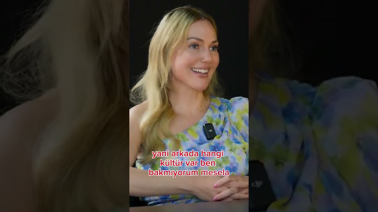 Meryem Uzerli T&uuml;rk Erkekleri Hakkındaki D&uuml;ş&uuml;nceleri #meryemuzerli #h&uuml;lyaavşar #beyazshow #talkshow