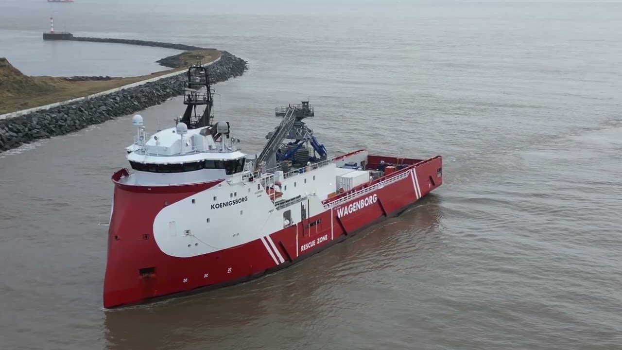 koenigsborg arriving in to port on wednesday morning