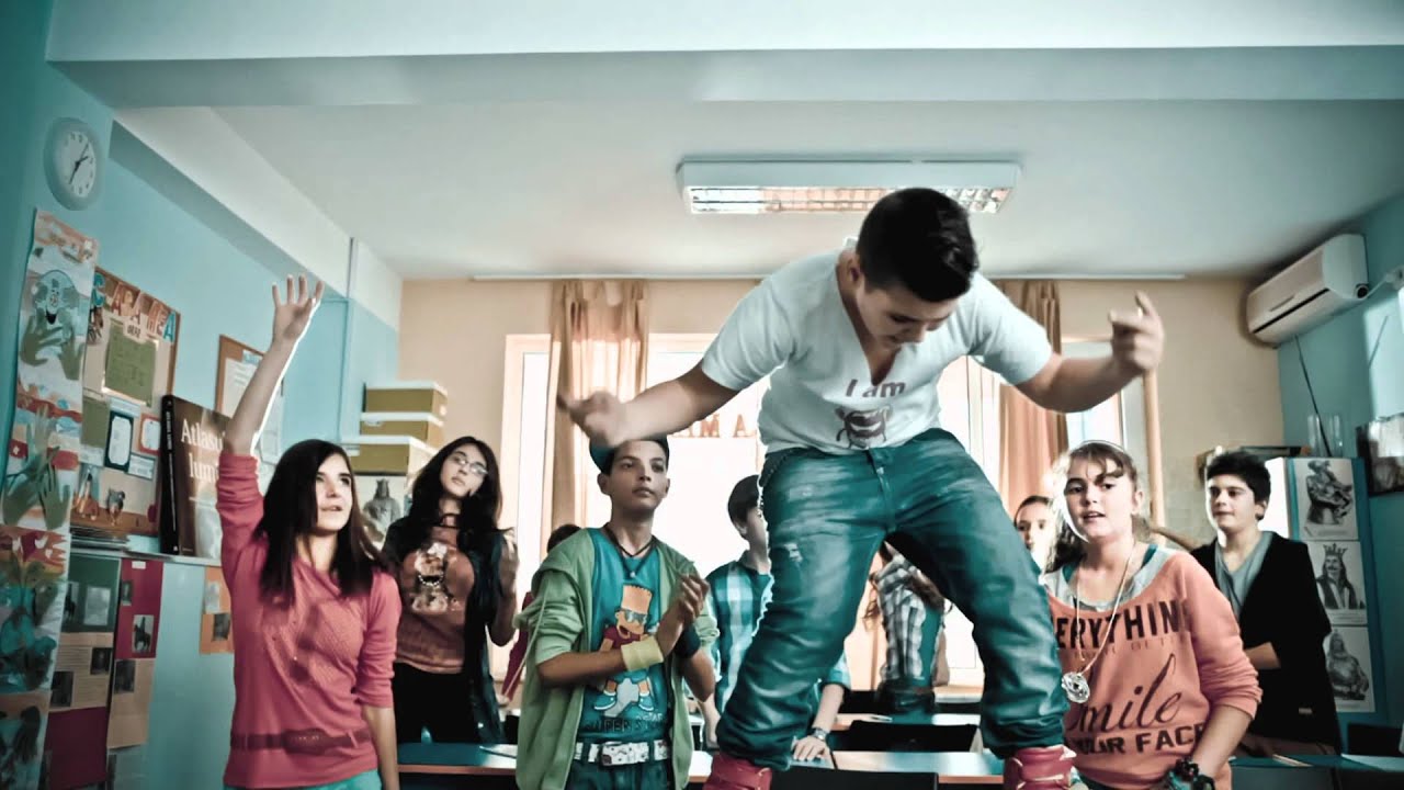 Fresh Kid - N-ai scoala... e nasol feat. Boier Bibescu  [Official video HD]