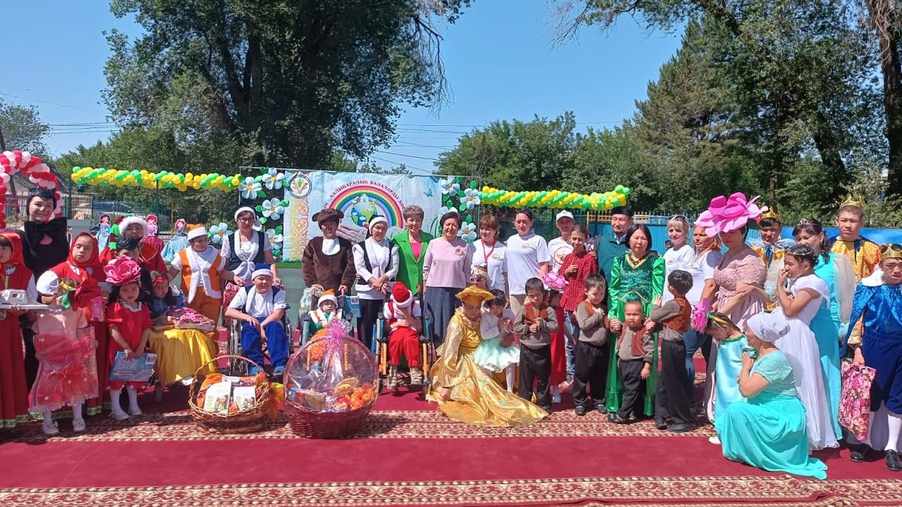 УШТОБИНСКИЕ ВОЛОНТЕРЫ ПОБЫВАЛИ НА ПРАЗДНИКЕ У ЗАМЕЧАТЕЛЬНЫХ  ДЕТОК КГУ.