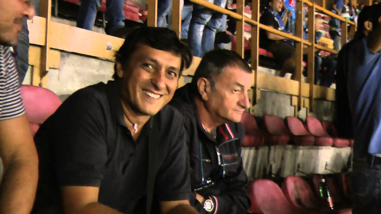 Napoli-Aik Solna 4-0 20-09-2012 Secondo Gol Vargas Live in Hd dalla Curva B