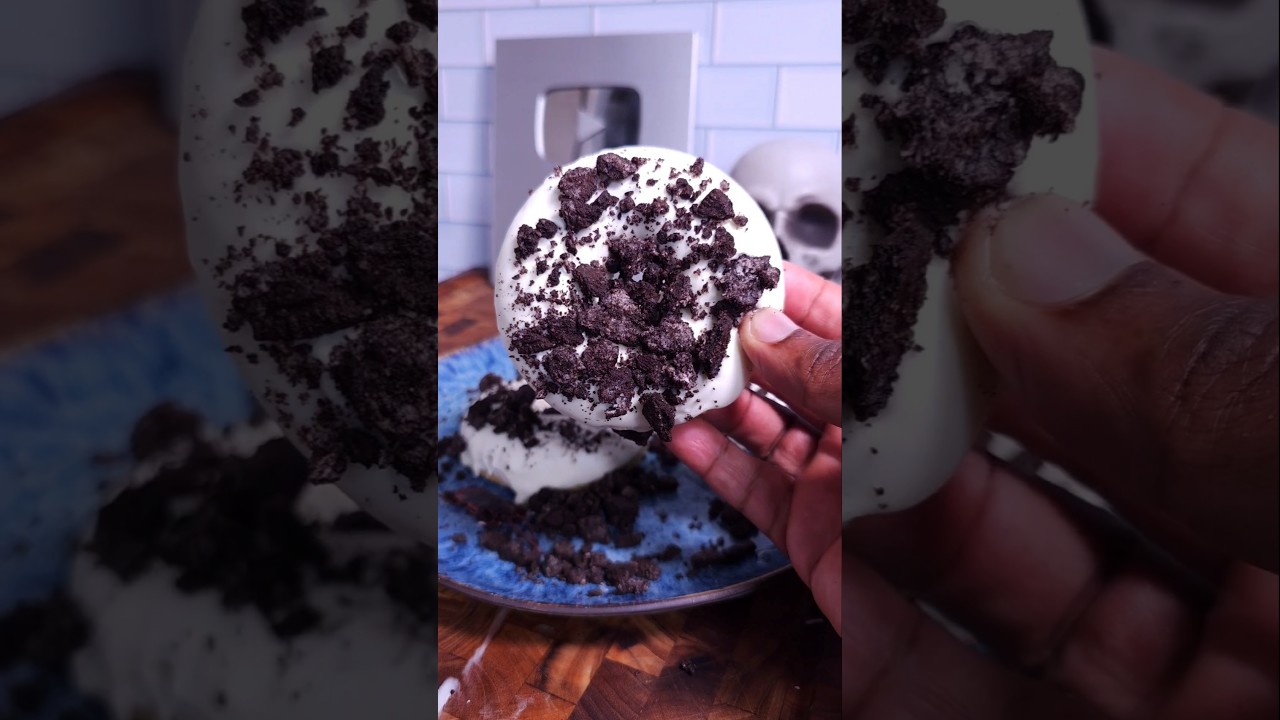EPIC 5 -INGREDIENT OREO CAKE DONUTS 🍩 #shorts