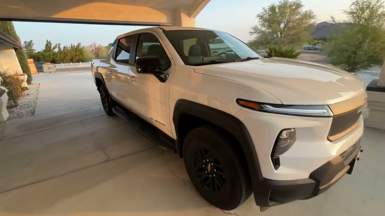 Chevy Silverado EV WT