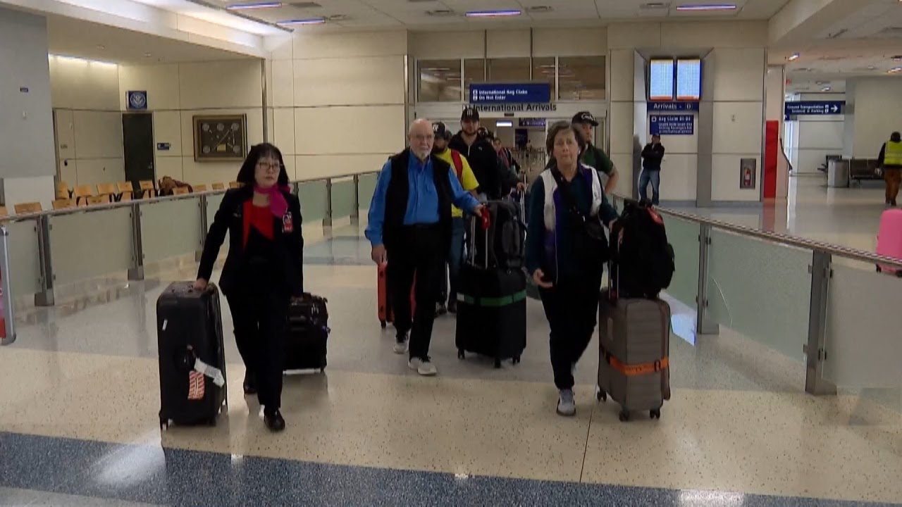 Flights resume after Mexico cartel violence, travelers relieved