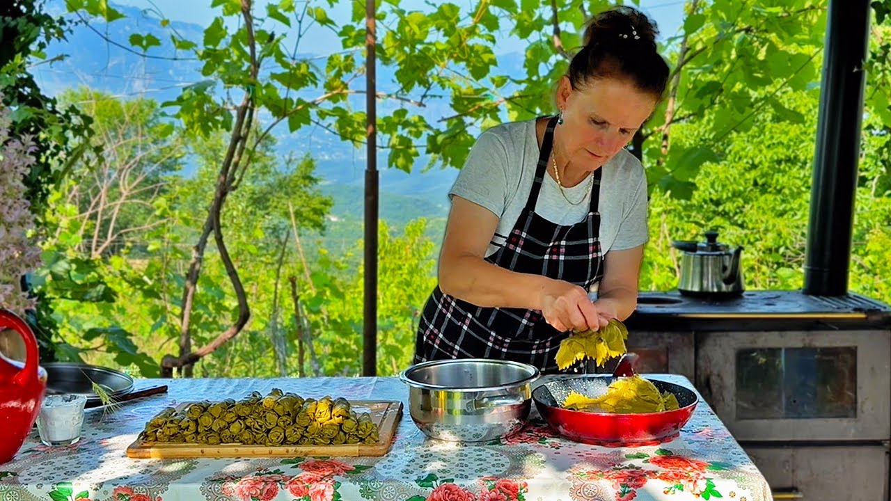 Traditional Albanian Dolma 🫒🇦🇱 &ndash; Stuffed Grape Leaves Made the Old-Fashioned Way! 🏡