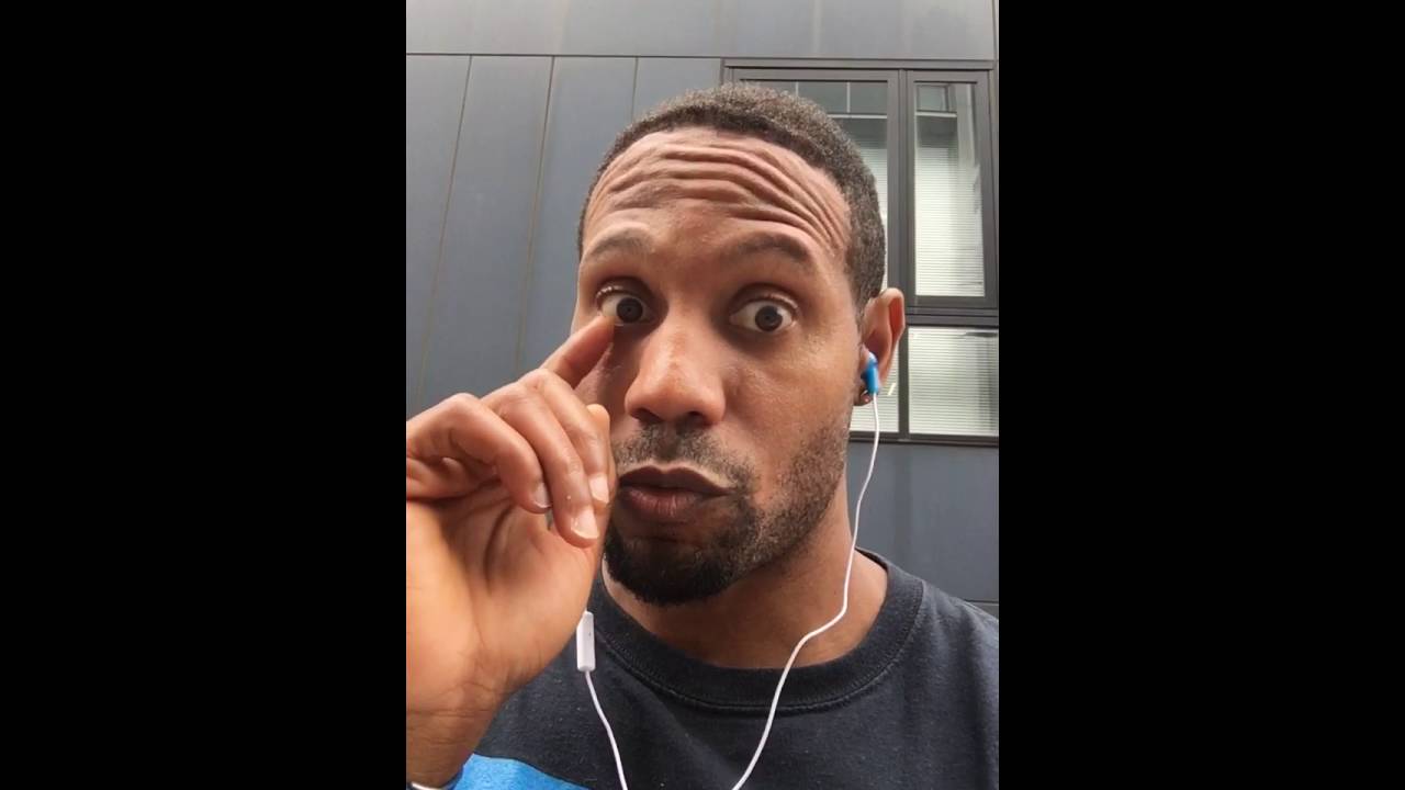 DCsan's CW Heroes Review