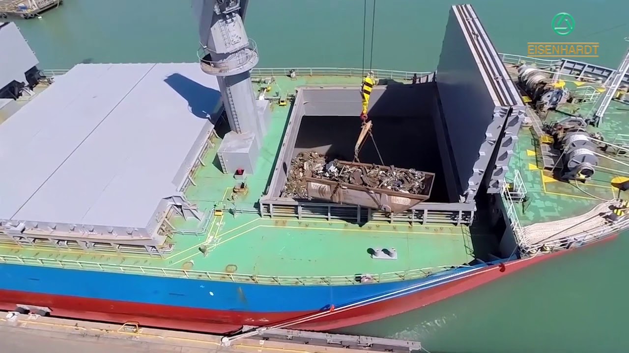 EISENHARDT Recycling | Loading steel scrap metal