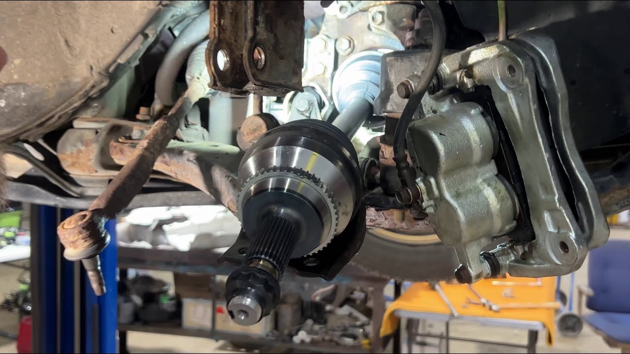 2014-2017 Toyota Highlander AWD Front Right CV Axle Replacement Passenger