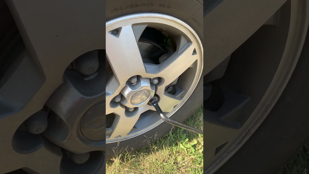 Шумоизоляция передних локиров Pajero mini 