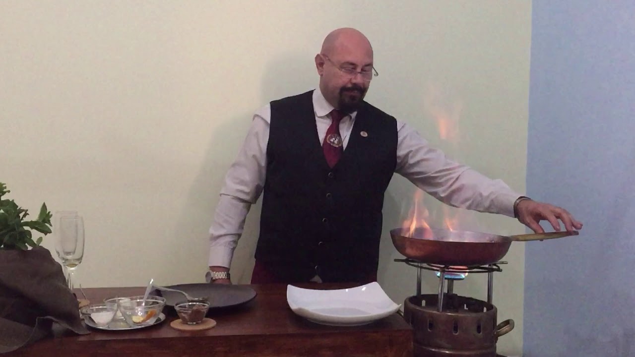 BANANA FLAMBE' ALLA LAMPADA www.francescofinocchiarosommelier.it