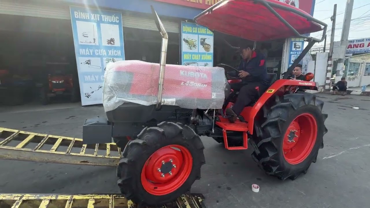 Máy Cày Kubota L4508 Về Bình Định - Bán Máy Cày 45 Mã Lực Kubota 2 Cầu Củ Lh 096.55.66.55.7