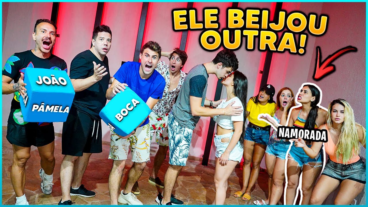 MEU IRMÃO BEIJOU OUTRA YOUTUBER NA FRENTE DA NAMORADA DELE!! ( DADOS DO BEIJO ) [ REZENDE EVIL ]