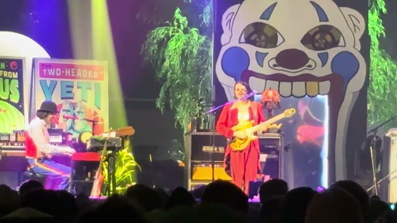 Goose- Goosemas Night 2- Life is a Carnival/ start of Thatch- 12/15/25 Providence, RI