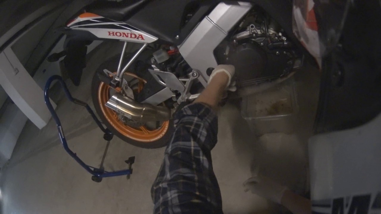 2015 Honda cbr125r Ölwechsel #vlog