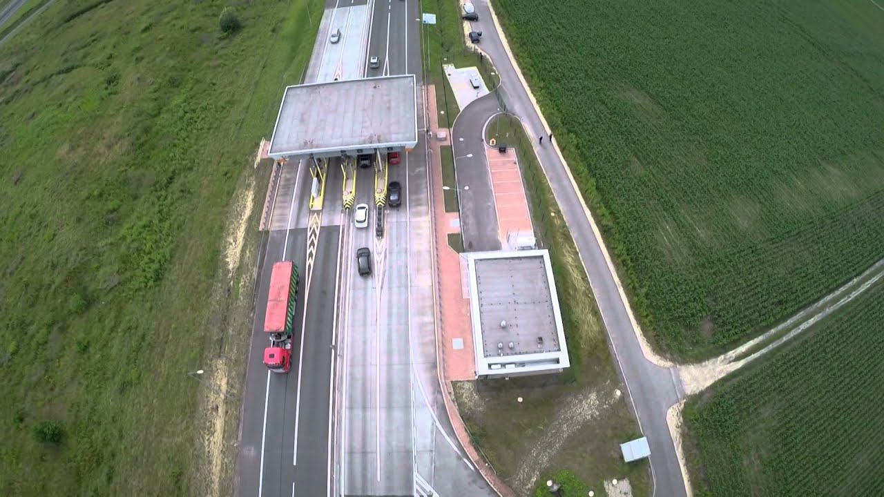 Mniej czasu stracimy na bramkach? Rozwiązaniem może być viaAUTO