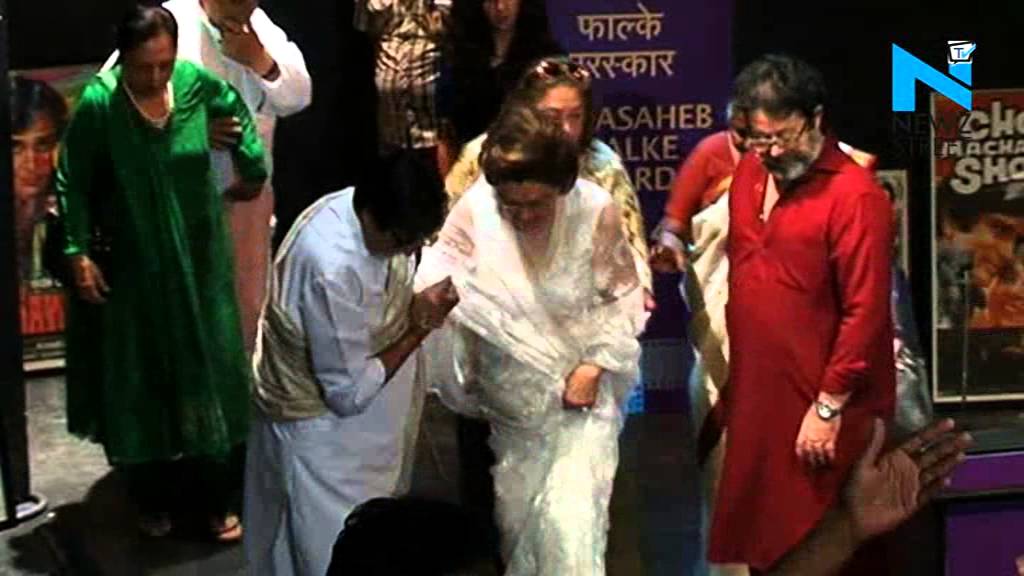 Hospitalized Krishna Raj Kapoor shall discharge soon