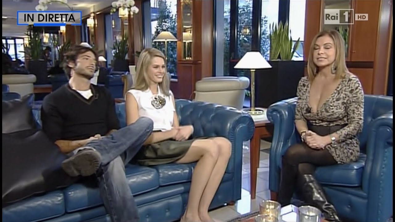 Patrizia Scermino e Vanessa Hessler la vita in diretta pantyhose