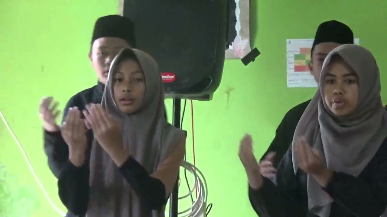 Penampilan Nasyid dari Kelas 7A Esparosa