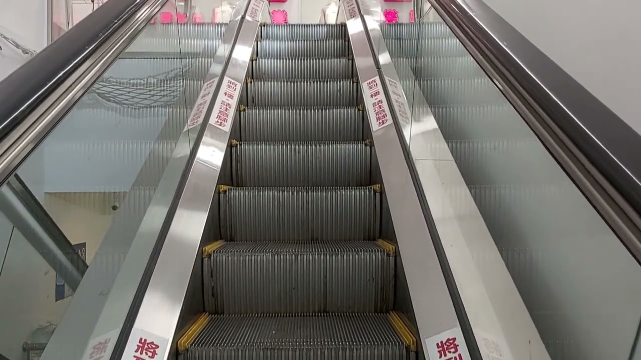 LG 窄版電扶梯 上樓 / LG Escalator Going Up (Narrow) / LG 狭い エスカレーター 2022.03.12