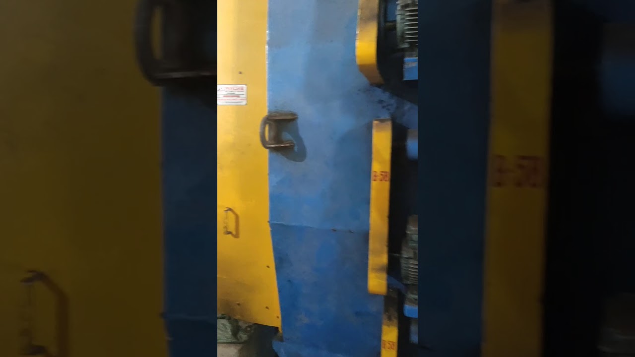 Hanger type shot blast machine (mob no-9878503162)