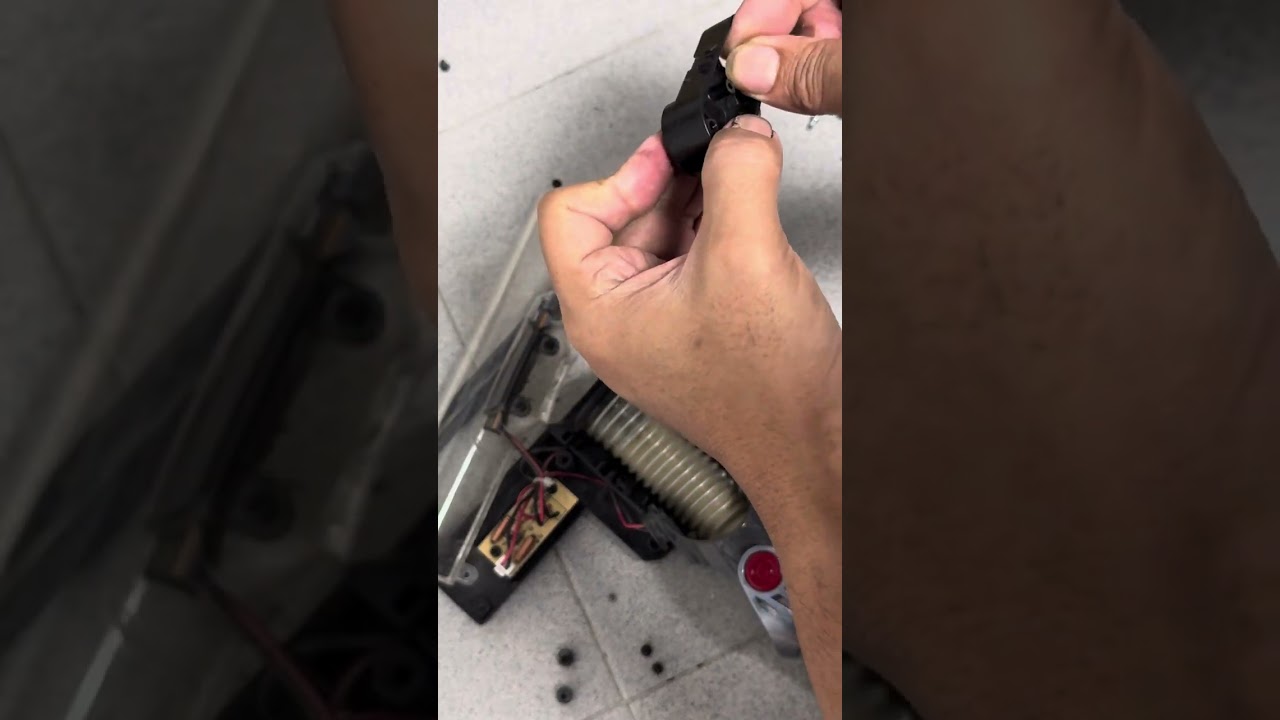 Cara servis kepala Roller PerySmith Cordless Vacuum sangkut tak pusing | roller head not spinning