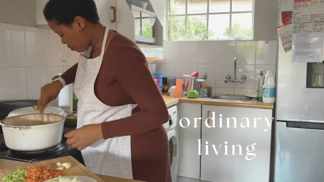 Vlog | An ordinary day of cleaning, cooking & chatting | with Lesego