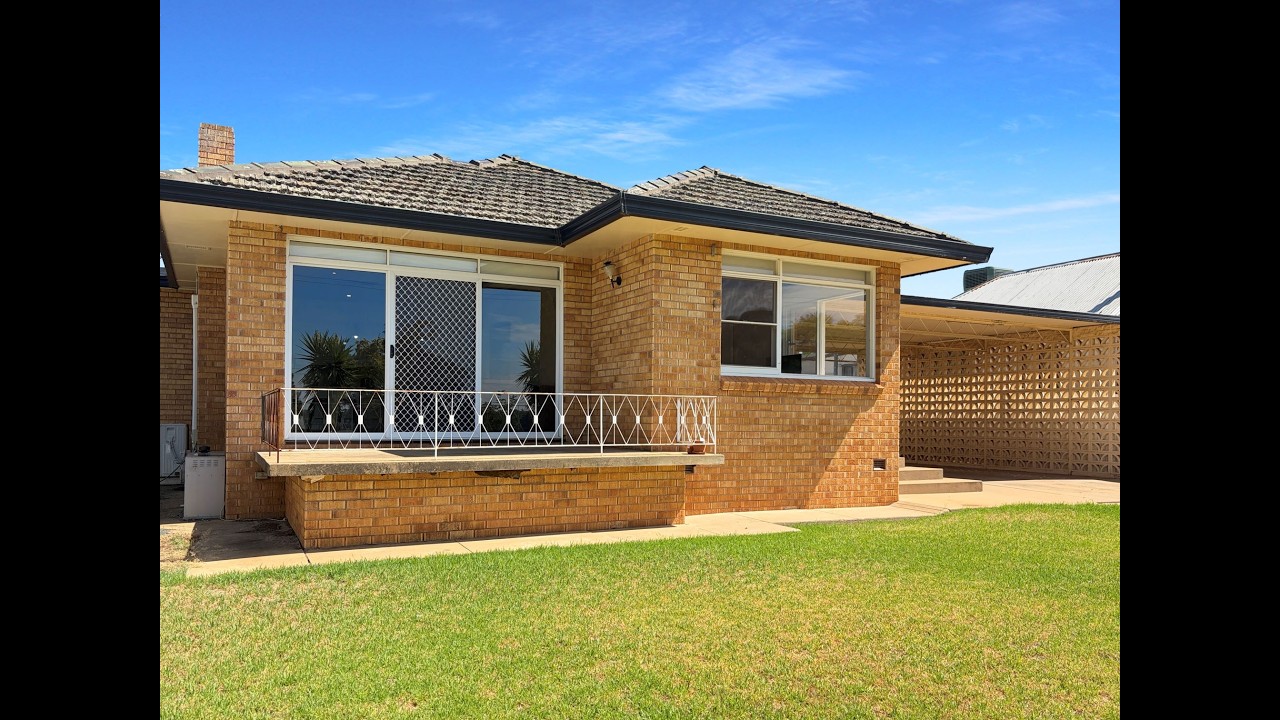 64 RAILWAY AVENUE LEETON