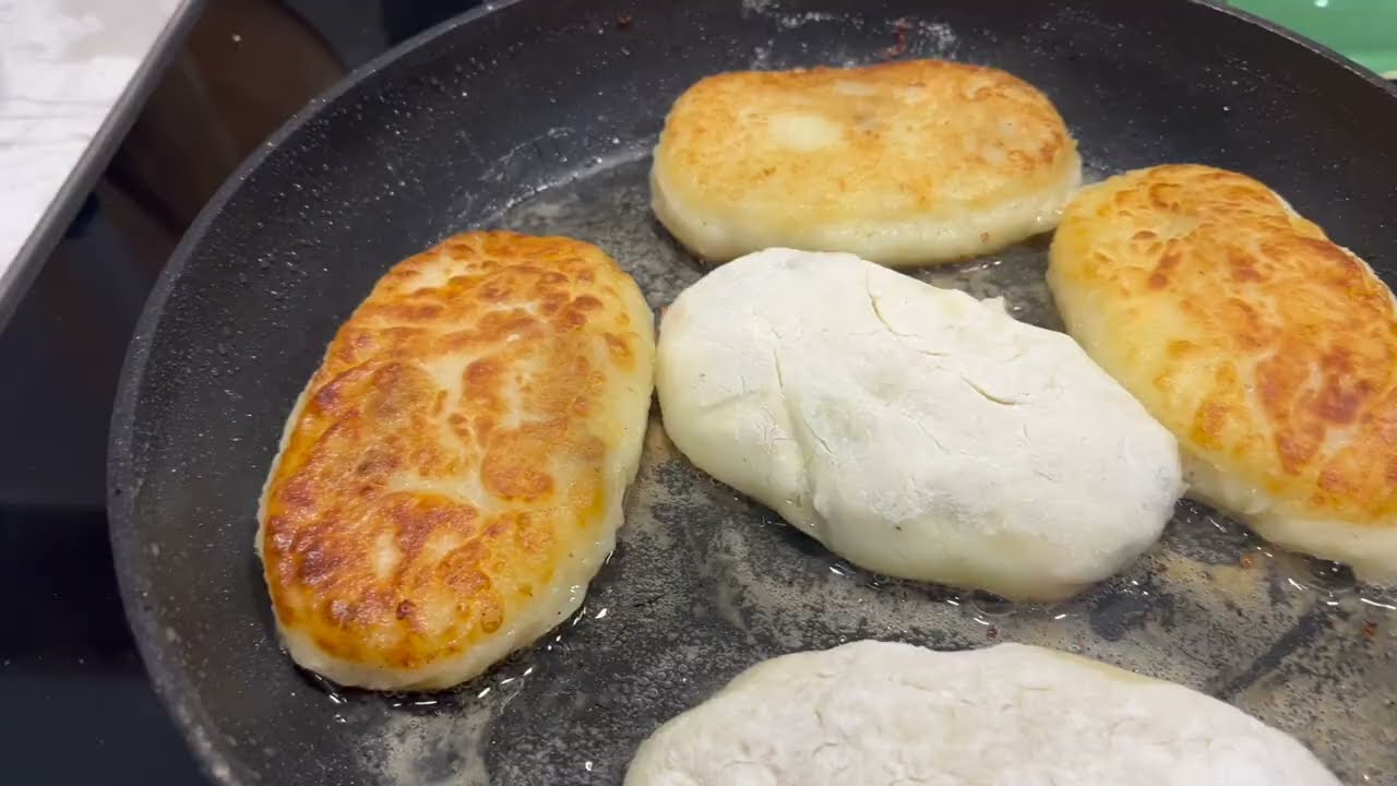 КАРТОФЕЛЬНЫЕ ЗРАЗЫ! ОЧЕНЬ ВКУСНОЕ, СЫТНОЕ БЛЮДО, НЕЖНОЕ И АРОМАТНОЕ!  И ВКУСНЫЙ  САЛАТ СО СВЕКЛОЙ!