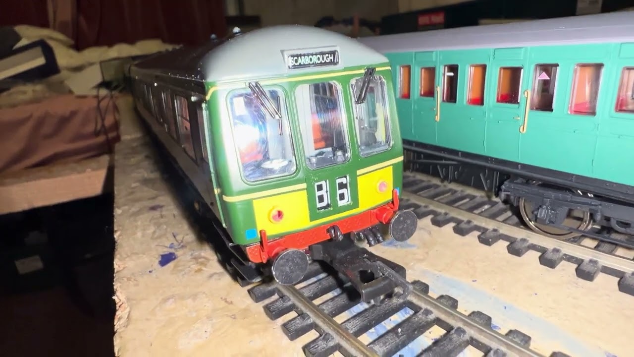 Interim film Bachmann 108 3 car DMU. 