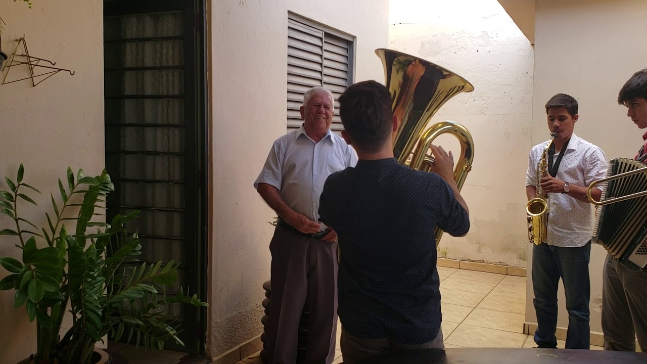 Hino 260 - Visita surpresa para o irm&atilde;o Silvio