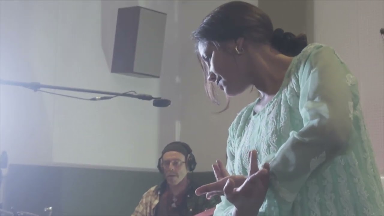 LAMBI JUDAI  - Suma Sreeshyla [dancer] music by Mystery School