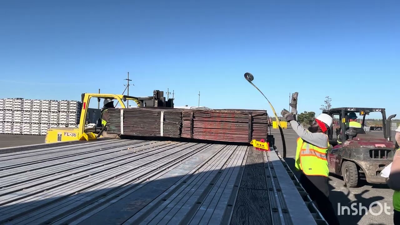 Running steel in Metairie, LA #flatbed #trucking #blessed #diesel #work #driver #fyp 