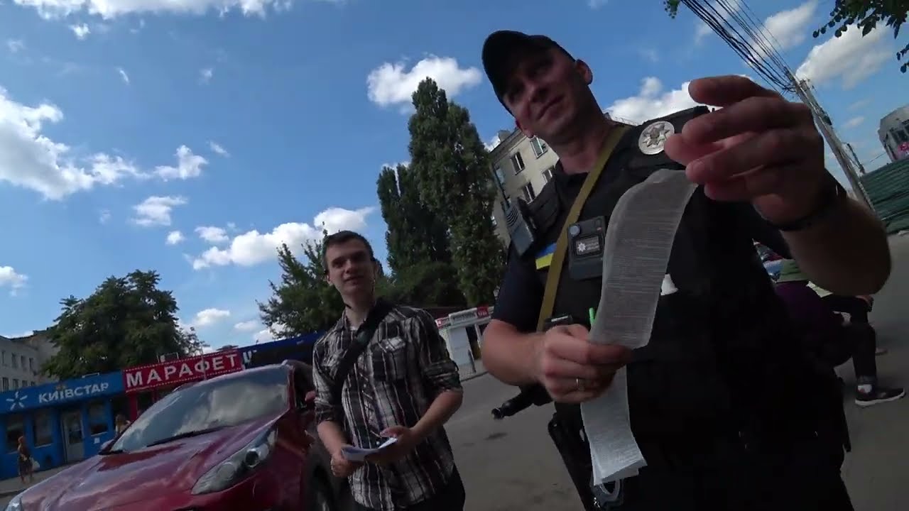 Жека приехал в отпуск с войны и встретил подростающие поколение КДК