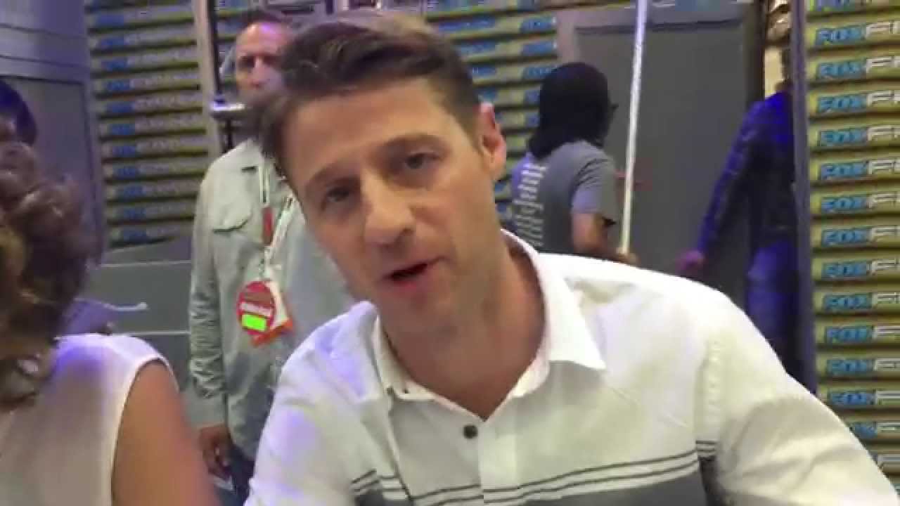 Gotham cast signing SDCC 2015