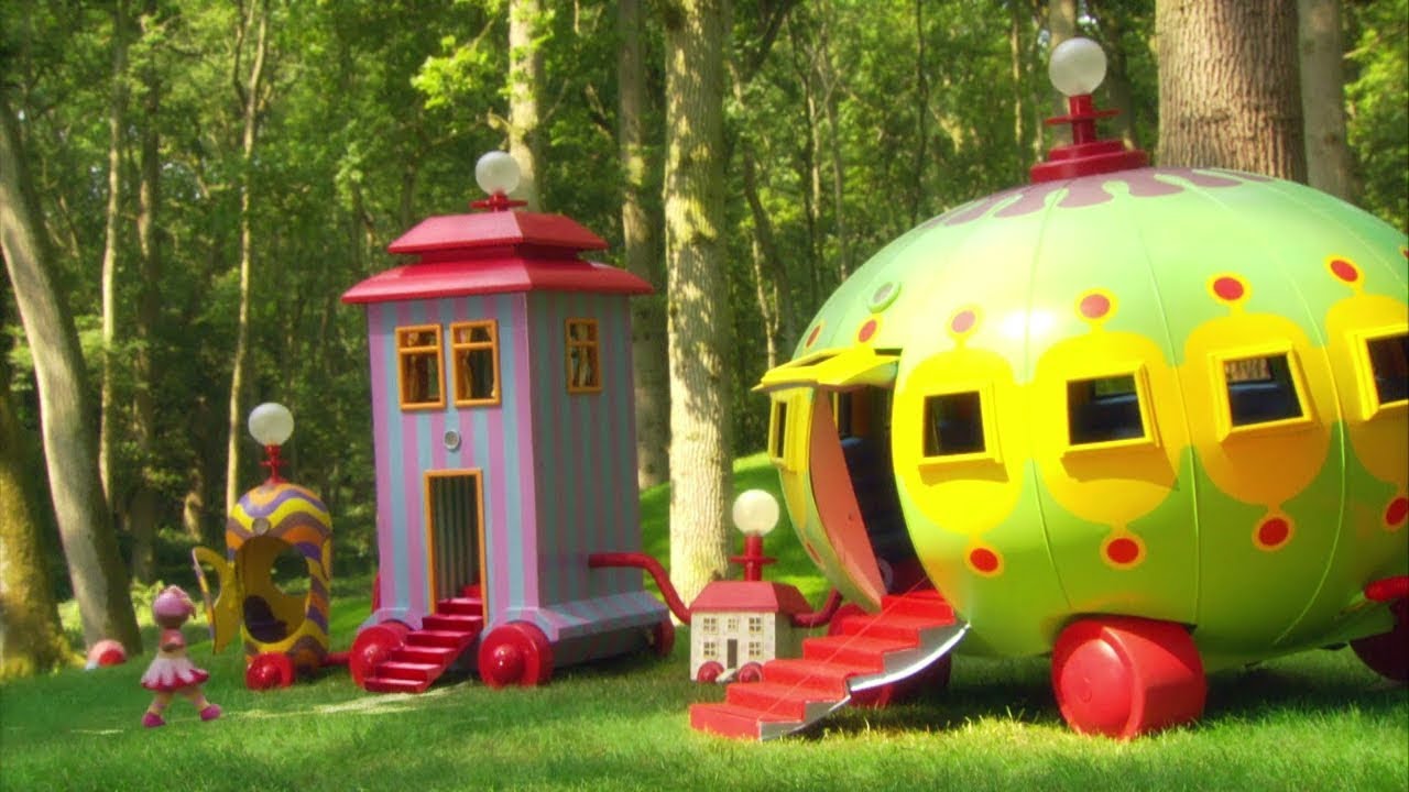 The Ninky Nonk Wants a Kiss | Toddler Learning | Learn with In The Night Garden