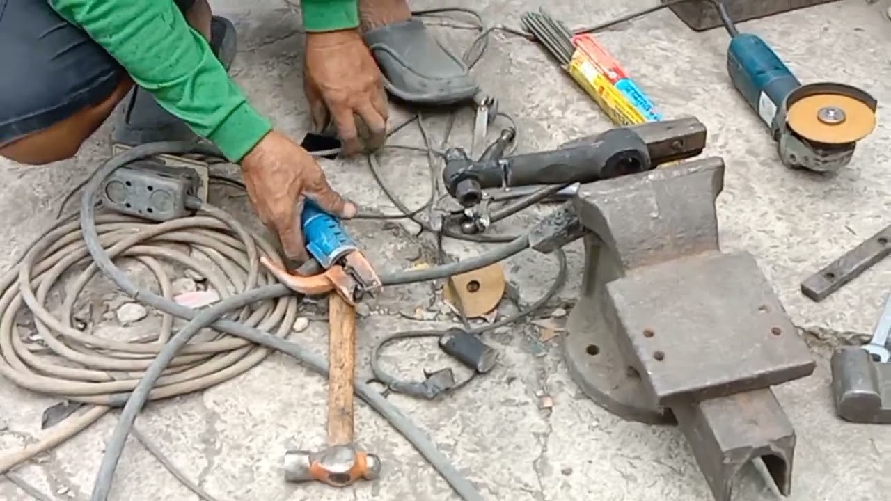paano palambotin Ang manobela ng jeep at truck