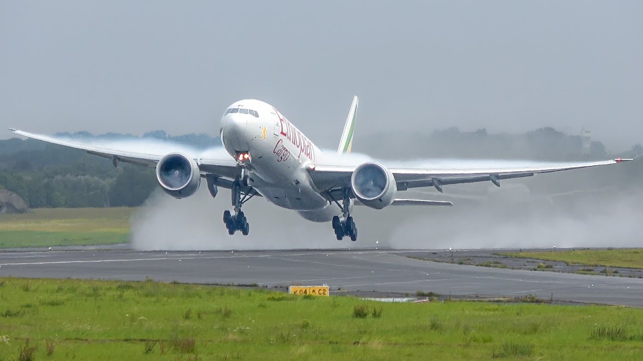 (4K) BUSY Plane Spotting day at Liège - BIG Cargo Planes, Spray and  CLOSE-UP action!