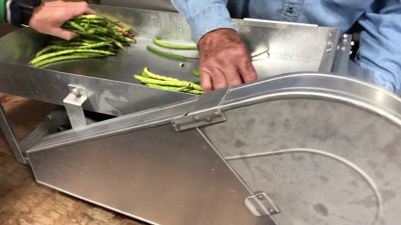 Shelling peas the right way!