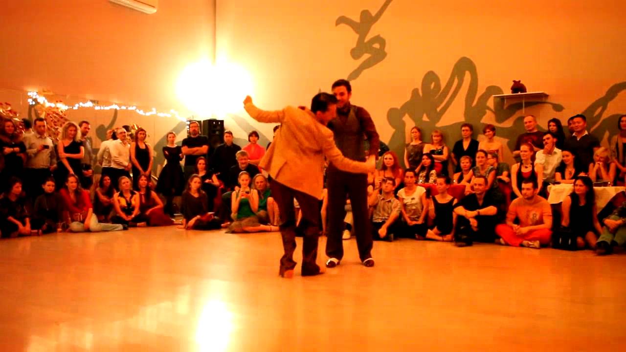 Martin Maldonado & Maurizio Ghella at milonga Alma del Fuego 4/4 11.11.2012