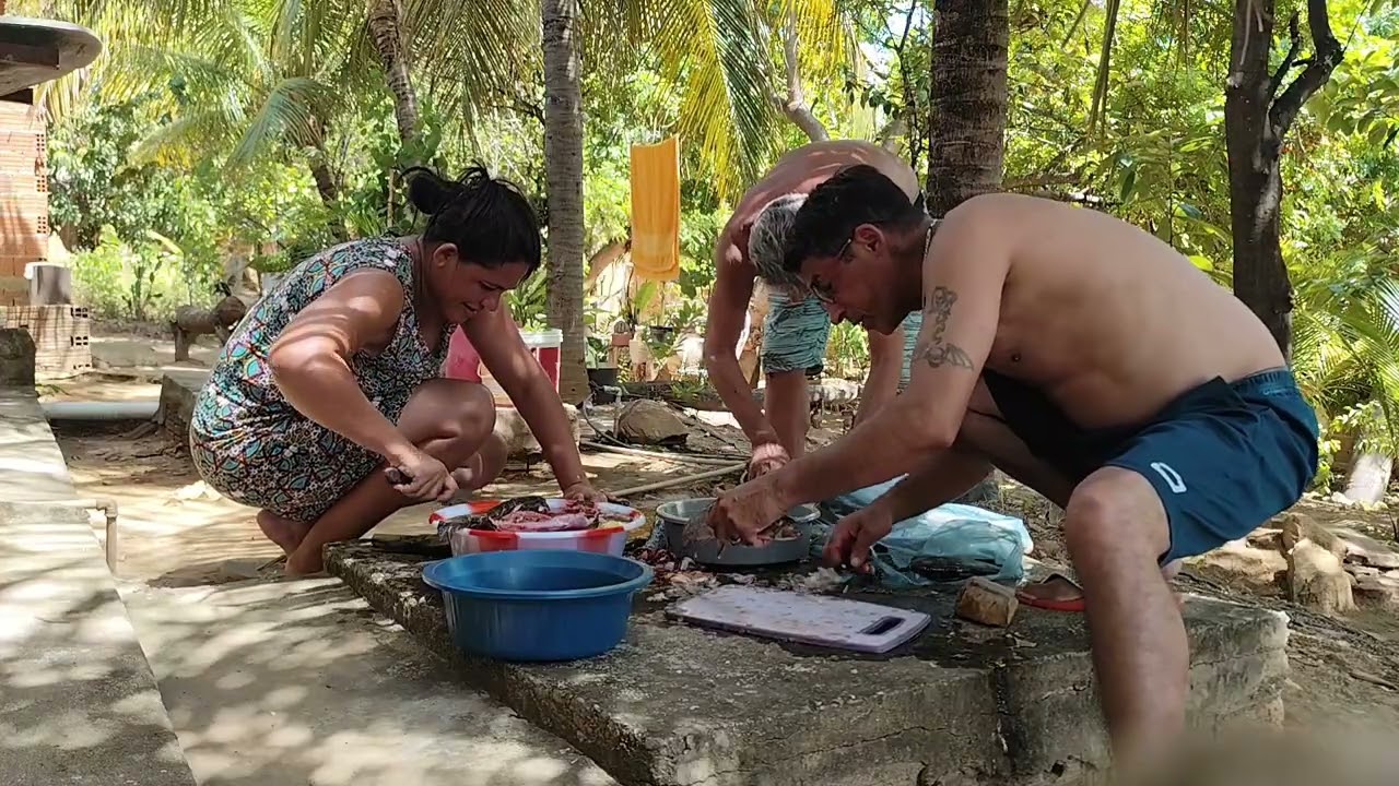 Traíra e curimatã fresco do açude pescado pelo primo 